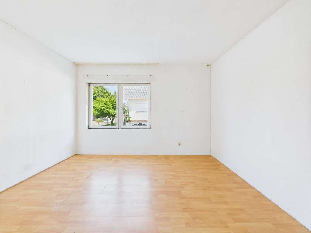 Immobilie in Hohberg - Gestalten Sie Ihr neues Zuhause – 4-Zimmer-Wohnung mit viel Potenzial in Hohberg - Bild 2