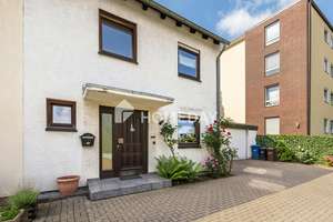 Zukunftssicher wohnen: Ihr neues Familiendomizil mit moderner Technik, Garage, Garten & Terrasse  – Die vollständige Adresse der Immobilie erhältst du vom Anbieter., 51371 Bürrig, Leverkusen – Vorschaubild 2
