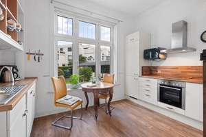 Wohnen & Investieren! Historisches Mehrfamilienhaus in Othmarschen in Top–Zustand. – Die vollständige Adresse der Immobilie erhältst du vom Anbieter., 22605 Othmarschen, Hamburg – Vorschaubild 13