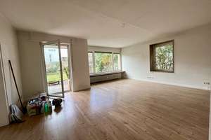 BEFRISTET BIS 31.5.27 //  5-Zimmer-EG-Wohnung mit großer Terrasse und Garten in Top-Lage