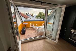 Sehr schöne, neuwertige 3-Zimmer Maisonette Wohnung auf 2 Etagen in Puchheim-Ort m. Balkon & Garage – Hügelstraße 8, 82178 Puchheim – Vorschaubild 9
