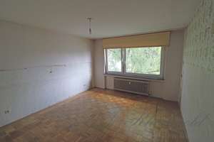 Gut geschnittene 3-Zimmer-Wohnung: 
Do It Yourself - mit Balkon , Garage, Ruhig und gut angebunden – Die vollständige Adresse der Immobilie erhältst du vom Anbieter., 51143 Zündorf, Köln – Vorschaubild 12