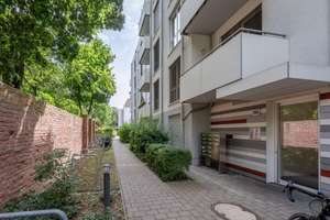 Penthouse-Feeling im Grünen: Großzügige 4-Zimmer-Wohnung mit Terrasse und Balkon in Berlin-Britz – Die vollständige Adresse der Immobilie erhältst du vom Anbieter., 12347 Britz, Berlin – Vorschaubild 3