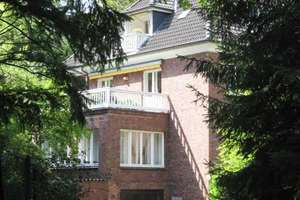 Von privat: 155m2 Wohnung in Othmarschen plus 55m2 Souterrain, 42m2 Doppelgarage und 600m2 Garten – Die vollständige Adresse der Immobilie erhältst du vom Anbieter., 22605 Othmarschen, Hamburg – Vorschaubild 2