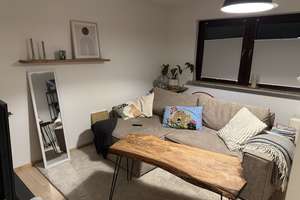 2 Zimmer Wohnung fussläufig zu Uni Hohenheim, ÖPNV und Blick ins Grüne