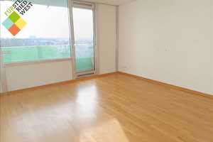 Helle und geräumige 1-Zimmer-Wohnung mit Balkon! und EBK! – Appenzeller Straße 137, 81475 München – Vorschaubild 1