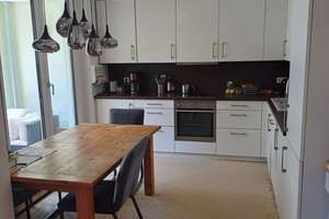 Familienfreundliche 4-Zimmer-Whg.  in ruhiger Top-Lage mit Süd-Loggia - **provisionsfrei** – Am Oberwiesenfeld 27, 80809 Am Riesenfeld, München – Vorschaubild 3