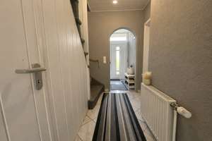 Erbpacht bis 2058....vermietetes Reihenmittelhaus in ruhiger Lage – Die vollständige Adresse der Immobilie erhältst du vom Anbieter., 23569 Kücknitz, Lübeck – Vorschaubild 2