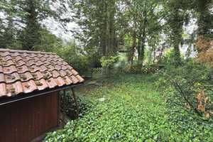 Ruhige Lage! Freie 6-Zi.-DHH mit Garten, Terrasse, Balkon, ca. 130 m² Wfl., Garage, Bj. ca. 1984 – Stuttgart – Vorschaubild 3