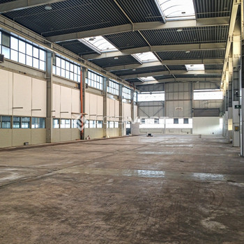 Produktions- und Lagerhalle / ebenerdig / Kranbahn