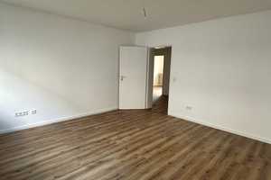 Erstbezug nach Sanierung: attraktive 2-Zimmer-Wohnung mit Balkon in Mannheim – Schwetzinger Straße 56, 68165 Mannheim – Vorschaubild 2