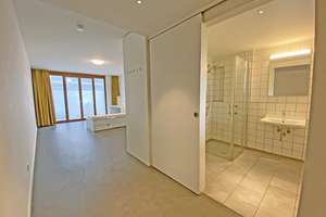 6707 - Teilmöbliertes 1-Zimmer-Apartment mit Tageslichtbad nähe Günther-Klotz-Anlage!