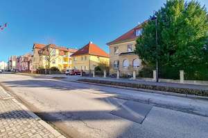 Ehemaliges Schwestern-/Vikarshaus in attraktiver Zentrumsrandlage – Graf-Stauffenberg-Straße 28/30, 6618 Naumburg (Saale) – Vorschaubild 5