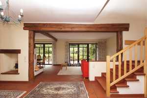 * LARGE SINGE FAMLIY HOME * 
ca. 220 m² / 2386 ft², 5 Bed, 2.5 Bath, 3 Garage, Yard – Rheingau-Taunus-Kreis – Vorschaubild 1