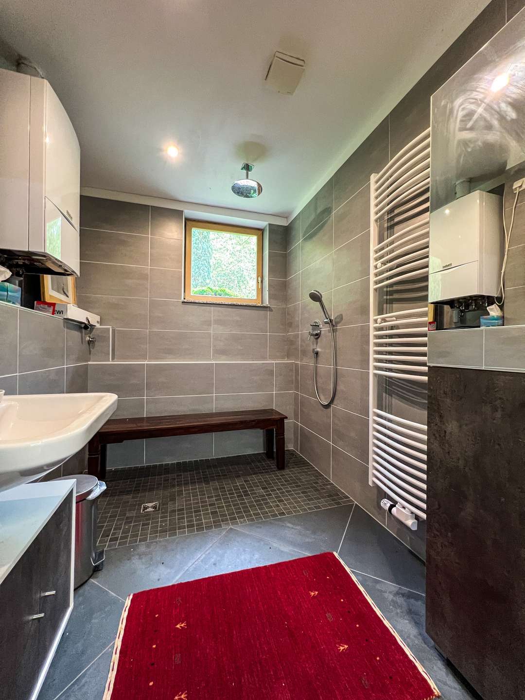 Immobilie in Zierenberg - Charmante Fachwerk-Anlageimmobilie mit 3 Einheiten, PV & Nebengebäude im Mischgebiet - Bild 0