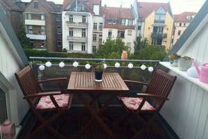zentral gelegene 2-Zimmer-DG-Wohnung in Mainz-Kastel | frei ab 01.07. | provisionsfrei von privat – Admiral-Scheer-Str. 11, 55252 Mainz-Kastel, Wiesbaden – Vorschaubild 2