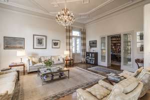 Elegante Stilaltbauwohnung in direkter Lage am Kurpark – Die vollständige Adresse der Immobilie erhältst du vom Anbieter., 65189 Nordost, Wiesbaden – Vorschaubild 3