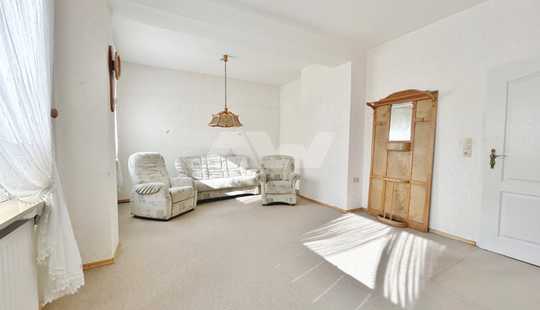 Bild von Einfamilienhaus mit zwei Garagen in zentraler Lage von Norden!
Objekt-Nr.: 25-026-S