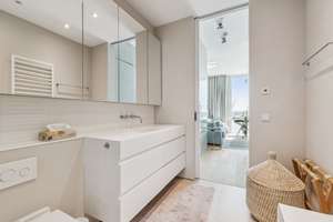 Urbaner Luxus trifft Waterfront-Living – einzigartige Designerwohnung an der Elbe – Die vollständige Adresse der Immobilie erhältst du vom Anbieter., 20457 HafenCity, Hamburg – Vorschaubild 7