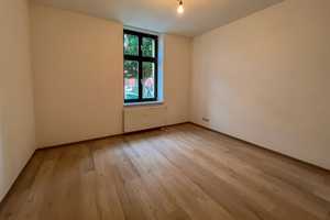 Renovierte Erdgeschosswohnung mit Balkon und neuer Einbauküche in Magdeburg-Sudenburg  – Heidestraße  18, 39112 Magdeburg – Vorschaubild 9
