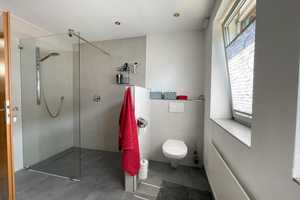 Großzügiges Einfamilienhaus mit Garage und Carport in Au/ Hallertau – Au in der Hallertau, Freising (Kreis), 84072 Freising (Kreis) – Vorschaubild 6