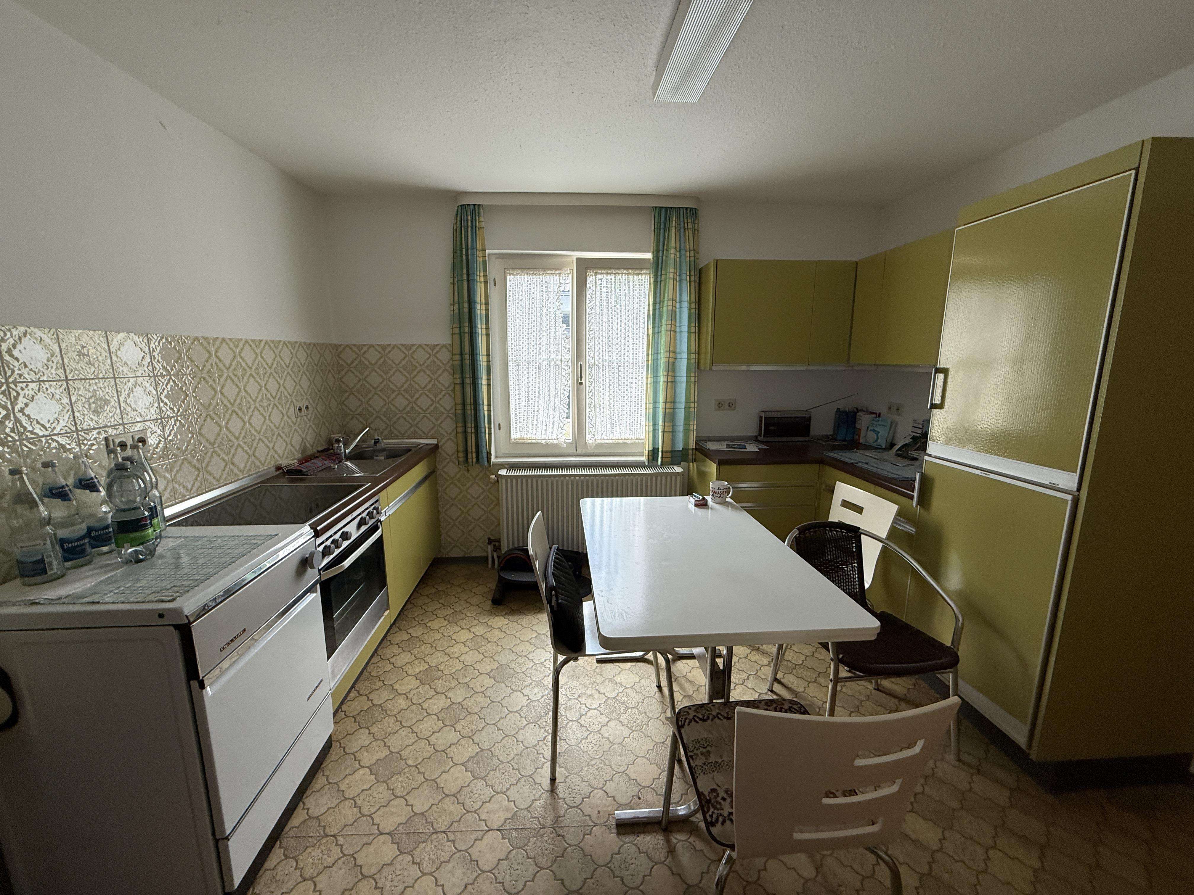 Immobilie in Schiltach - Charmantes Einfamilienhaus mit Potenzial in  naturnaher, idyllischer Hanglage von Schiltach - Bild 1