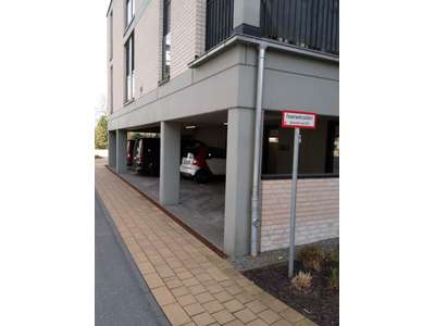 **überdachter Stellplatz zu vermieten**