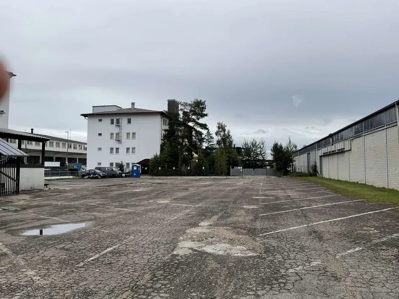 Parkplätze/Freifläche