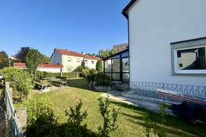 Reiheneckhaus im Klötzlmüllerviertel, Garten, Garage,Balkon, Erstbezug nach Modernisierung/Sanierung – Wallbergweg 10, 84034 Landshut – Vorschaubild 2