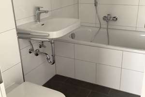 Ganz oben: : schöne  renovierte 3 Zimmer Whg. mit Essdiele und Südterrasse – Karl-Witthalm-Str. 25, 81375 Neuhadern, München – Vorschaubild 21