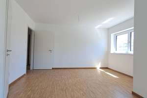 Helle 3-Zimmer-Wohnung mit 2 Balkonen. Einziehen und Wohlfühlen! – Steinworth 14, 30539 Bemerode, Hannover – Vorschaubild 4