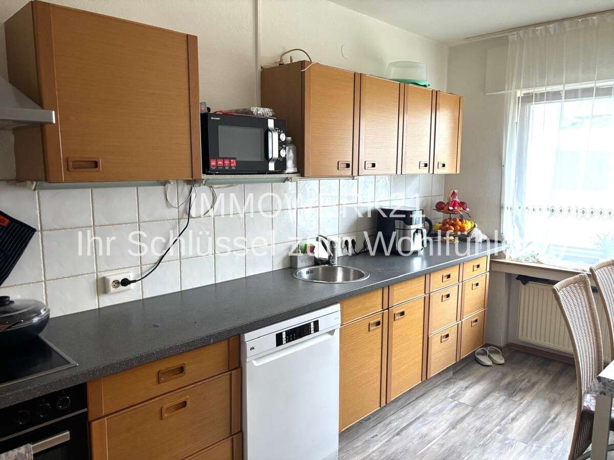 Immobilie in Kall - Charmantes MFH in der wunderschönen Eifel mit 4 solide vermieteten Wohneinheiten - Top Kapitalanlage - Bild 3