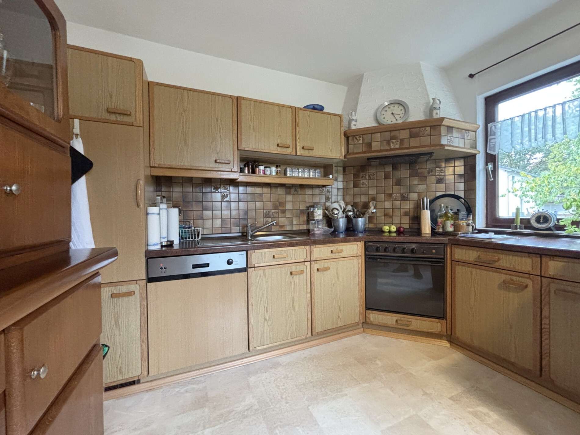 Immobilie in Lahntal - Traditionelles Hofensemble mit Weidefläche und Ausbaupotenzial–Ideal für Familie oder Tierliebhaber - Bild 0