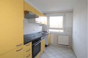 Großer Balkon und Einbauküche... – Zschopauer Straße 58C, 9111 Zentrum, Chemnitz – Vorschaubild 1