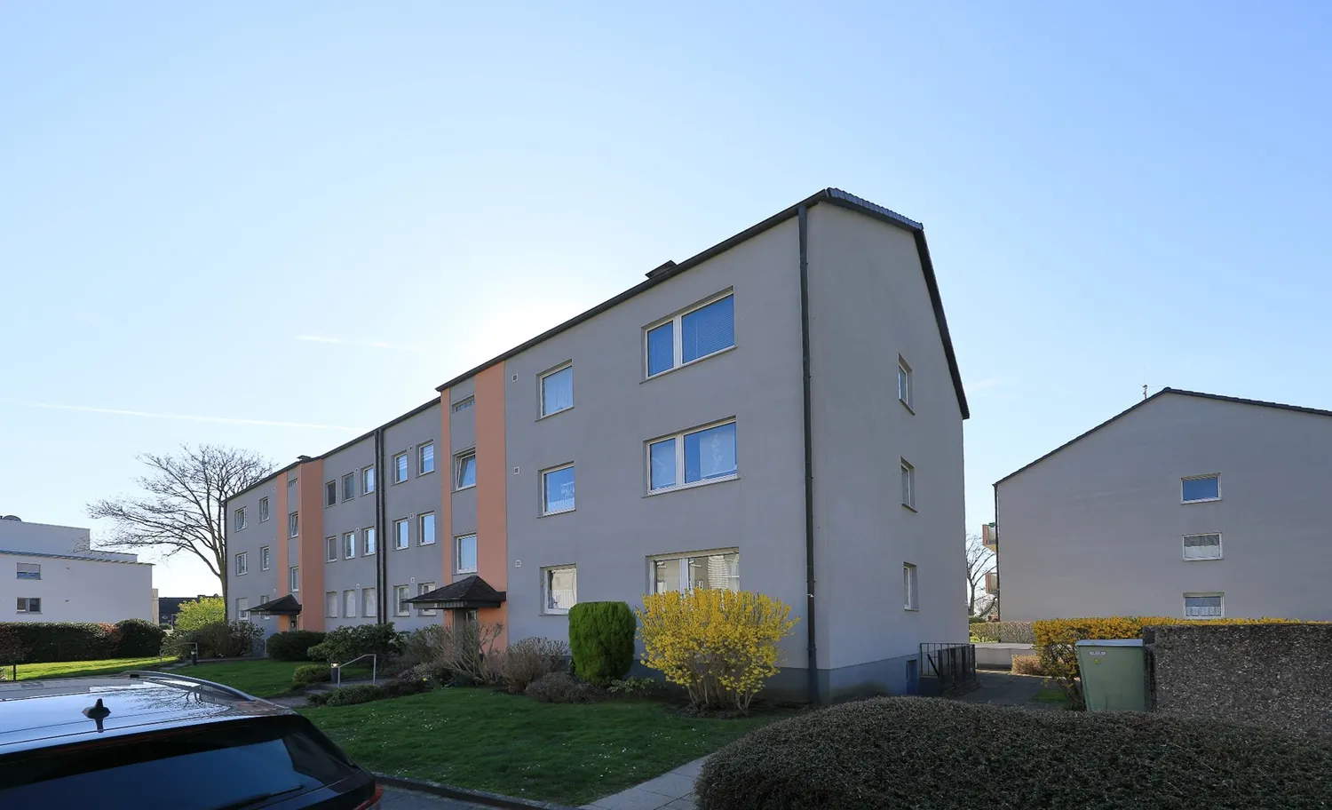 Modernisierungsbedürftige 2,5-Raum-Wohnung mit Loggia und TG- Stellplatz in ruhiger Lage, Essen – Bild 4