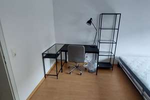 Helles, möbliertes Zimmer in 3er-WG - 1.1 km zur Uni, 1.3 km zur OTH – Karthauser Str. 10, 93051 Kumpfmühl-Ziegetsdorf-Neuprüll, Regensburg – Vorschaubild 4