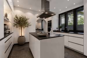 Exklusive Architektenvilla - Luxusresidenz auf parkähnlichem Grundstück – Die vollständige Adresse der Immobilie erhältst du vom Anbieter., 81375 Neuhadern, München – Vorschaubild 12