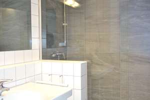 Krefeld - Bogenstr., moderne 3 Zimmer Wohnung, Aufzug, Duschbad, Gäste WC, PKW Stellplatz möglich – Bogenstr. 65, 47799 Cracau, Krefeld – Vorschaubild 4
