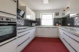 Aufwendig modernisierte Wohnung mit rd. 83 m², Balkon + Stellplatz nahe dem Allee-Center – Die vollständige Adresse der Immobilie erhältst du vom Anbieter., 45329 Altenessen-Nord, Essen – Vorschaubild 8