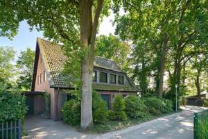 Wohnen im Einklang mit der Natur: Charmanter Klassiker mit viel Platz für die Familie. – Die vollständige Adresse der Immobilie erhältst du vom Anbieter., 47804 Forstwald, Krefeld – Vorschaubild 2