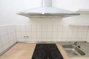 RUHIGER RÜCKZUGSORT IN BELIEBTER KIEZ-LAGE - NETTE COMMUNITY - BALKON MIT BLICK INS GRÜNE – Weserstr. 203a, 12047 Neukölln (Ortsteil), Berlin – Vorschaubild 8
