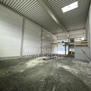 ca. 360m² große Gewerbeeinheit