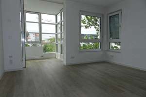 Erstklassige 1,5 -Raumwohnung  mit EBK und Balkon (Wasserblick)  direkt an der Spree !!!!! – An der Wuhlheide 234, 12459 Oberschöneweide, Berlin – Vorschaubild 2