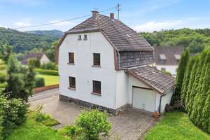 Charmantes Einfamilienhaus auf 931m² Grund mit viel Potenzial, Garage und Garten in Antweiler – Die vollständige Adresse der Immobilie erhältst du vom Anbieter., 53533 Antweiler – Vorschaubild 44