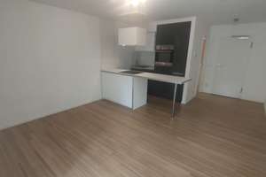 Großzügiges 1-Zimmer-Apartment mit Balkon