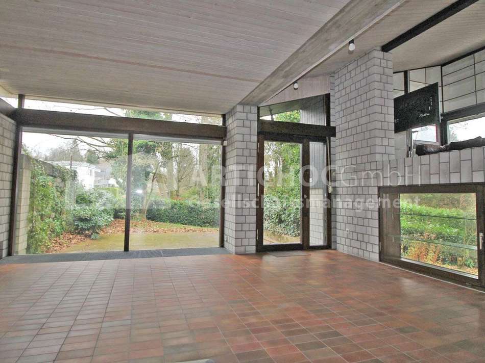 Wohnraum mit Sicht zur Empore