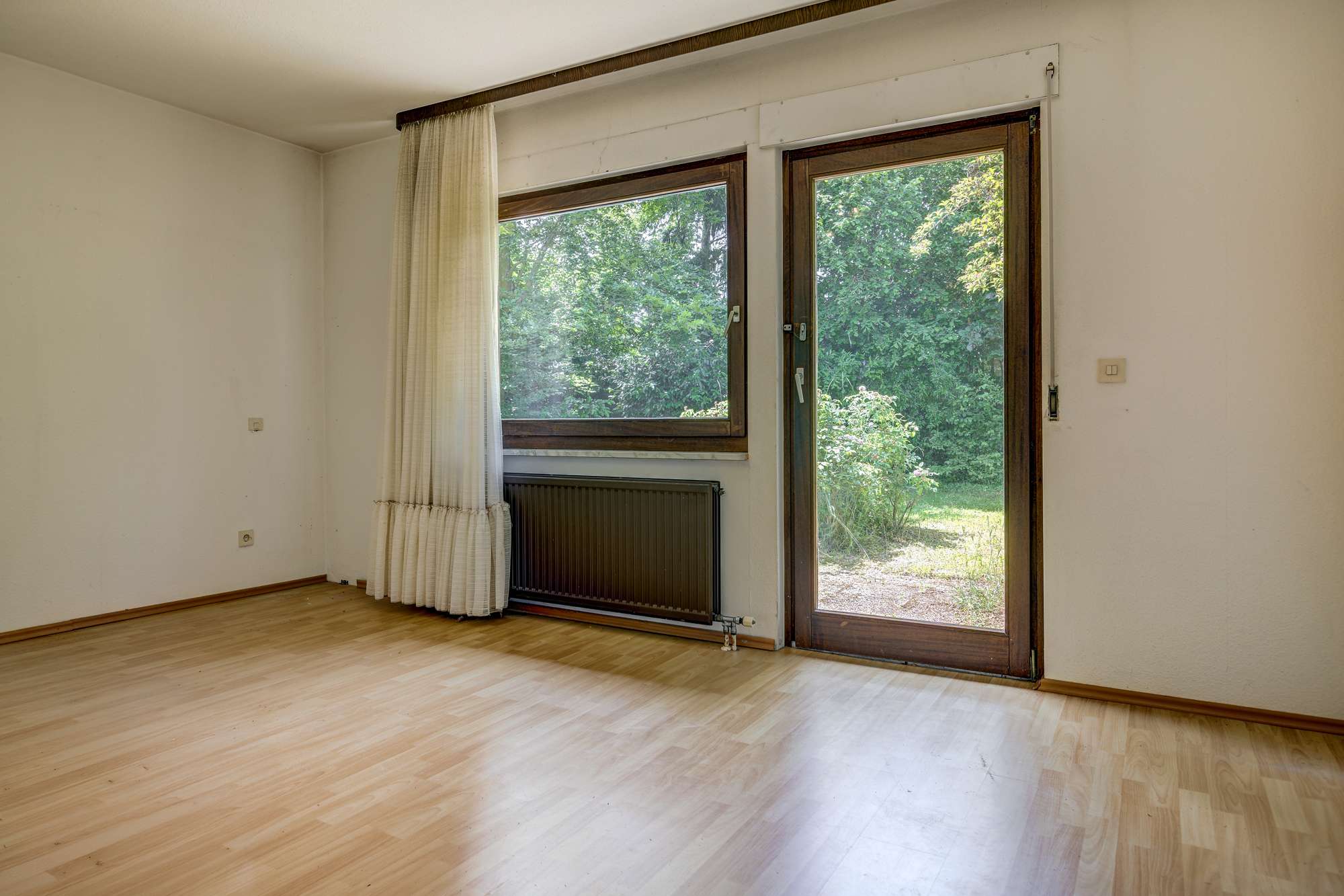 Ihr Rückzugsort mit Weitblick – Freistehendes Familienhaus mit großem Hanggrundstück in Gelnhausen, Main Kinzig Kreis – Bild 4