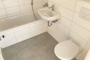 2 Zimmer mit Balkon...! – Olvenstedter Chaussee 147, 39130 Neu Olvenstedt, Magdeburg – Vorschaubild 1