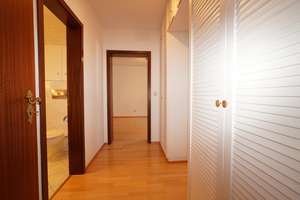 Großzügige 3-Zimmer-Wohnung mit Potenzial, Balkon und Garage in Wiesbaden-Bierstadt – 65191 Bierstadt, Wiesbaden – Vorschaubild 11