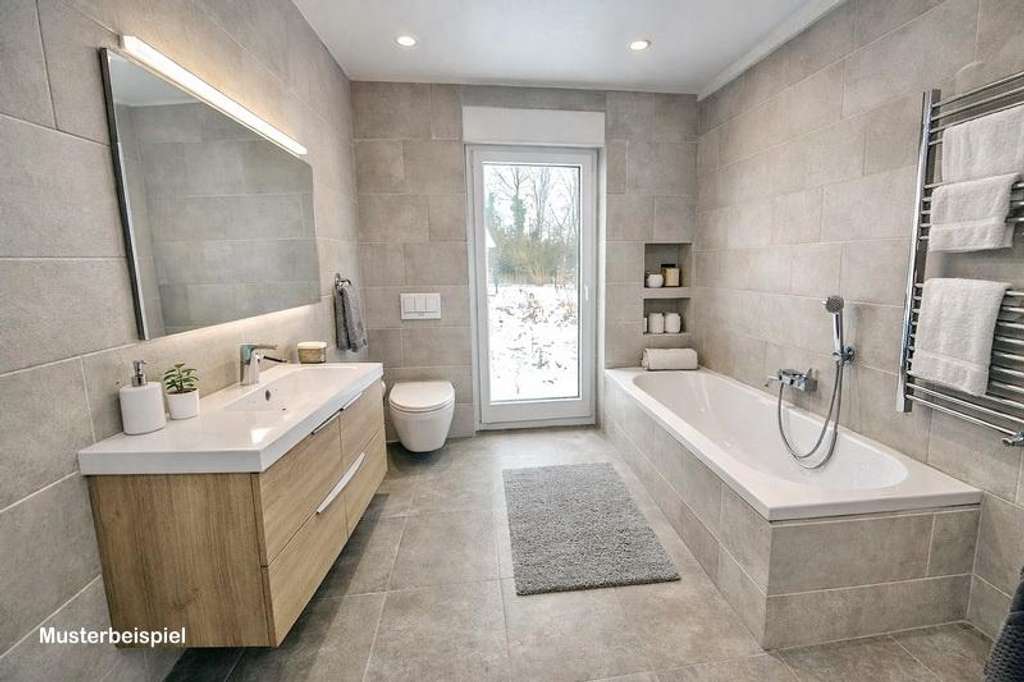 Immobilie in Bokholt-Hanredder - Großzügiger 144m² Winkelwalmdachbungalow * Energieeffizienzhaus Kfw 55 - Bild 3